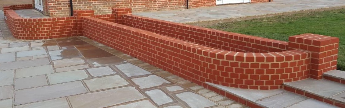 Small Curved Garden Wall